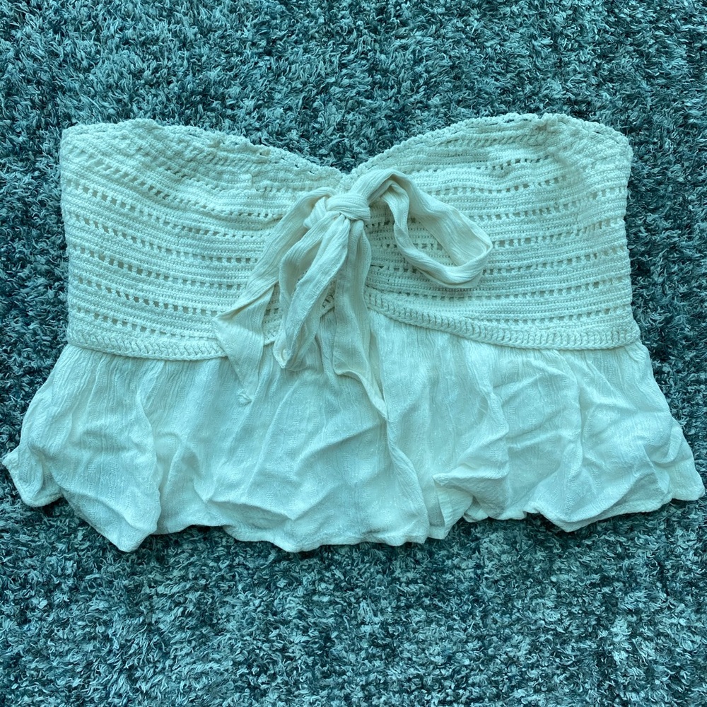 American Eagle Crocheted Strapless Top